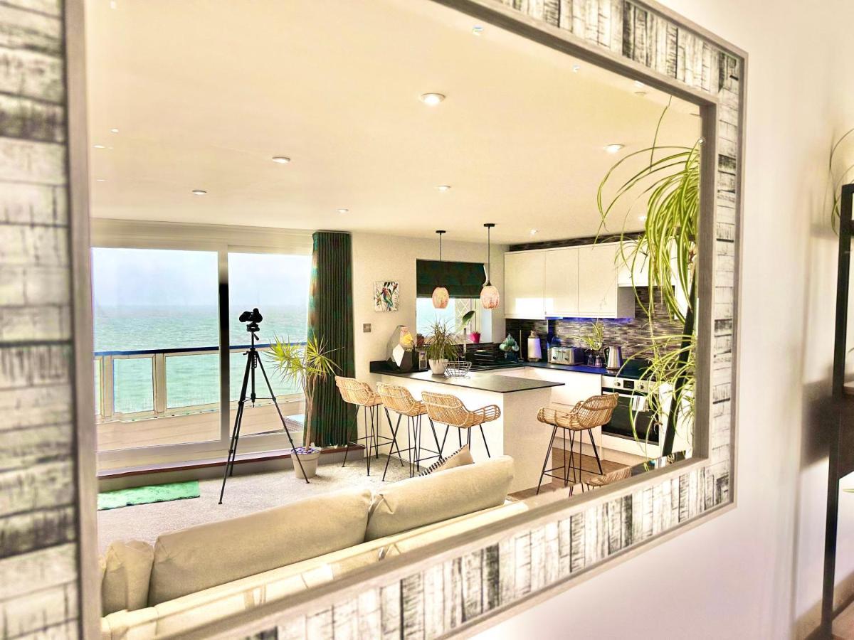 Stunning Sea View Two Double Bedroom Apartment - With Balcony - Opposite Beachfront Walk Bournemouth Buitenkant foto