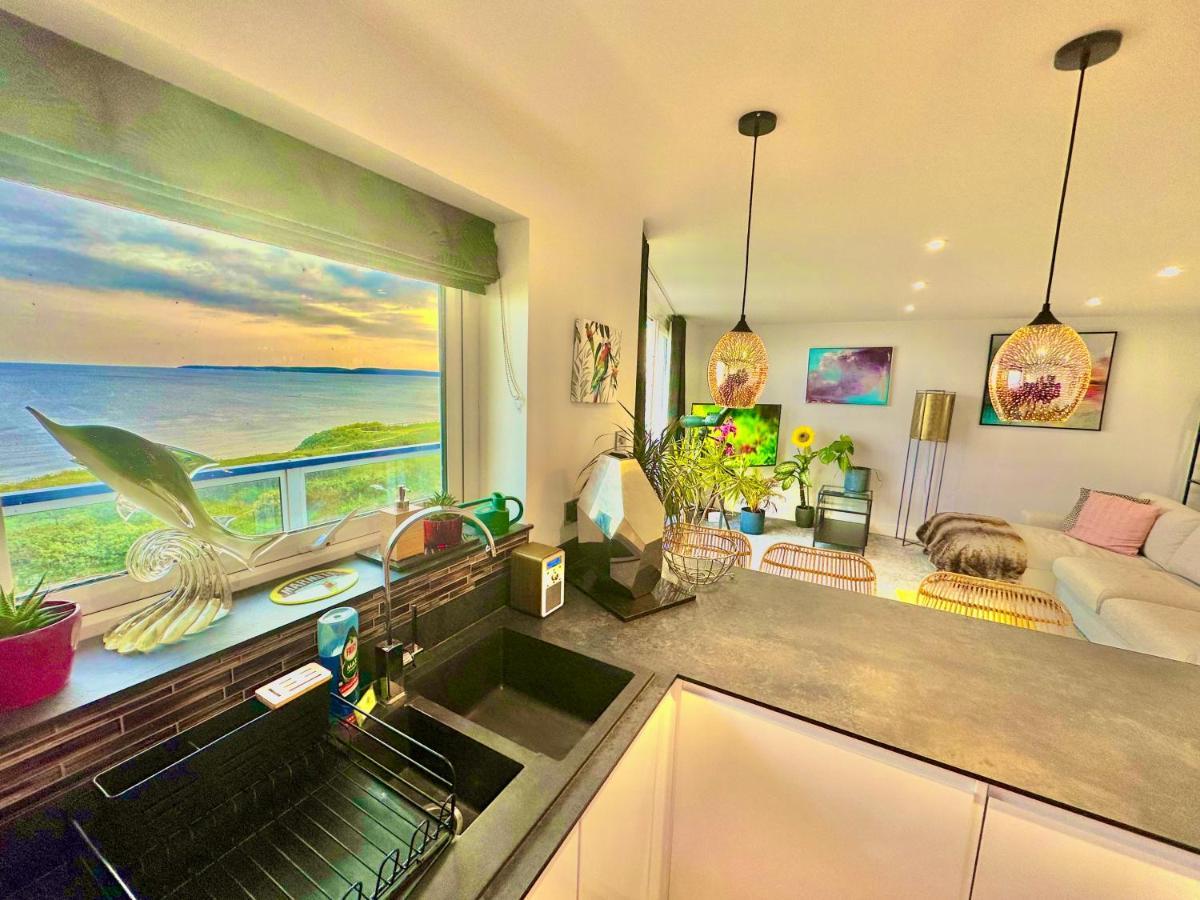 Stunning Sea View Two Double Bedroom Apartment - With Balcony - Opposite Beachfront Walk Bournemouth Buitenkant foto