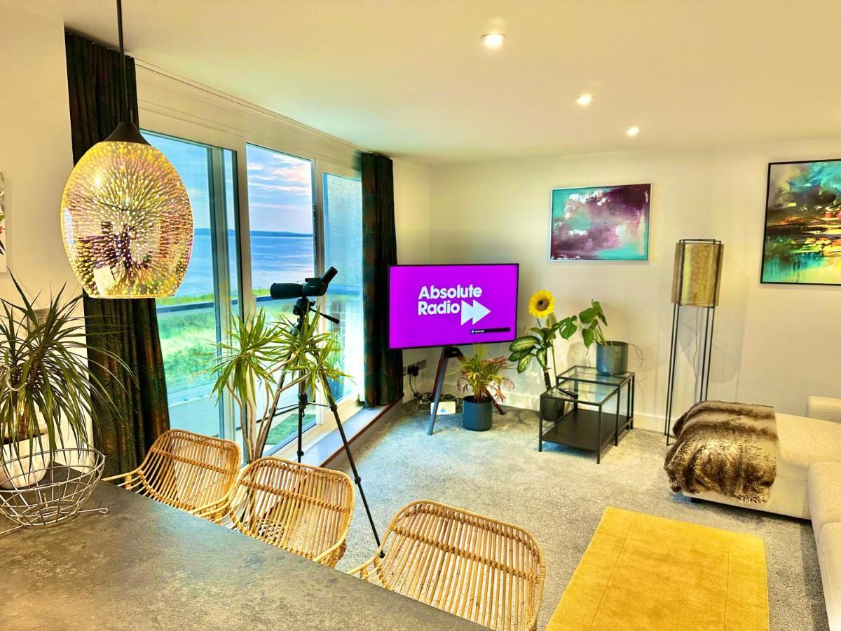 Stunning Sea View Two Double Bedroom Apartment - With Balcony - Opposite Beachfront Walk Bournemouth Buitenkant foto