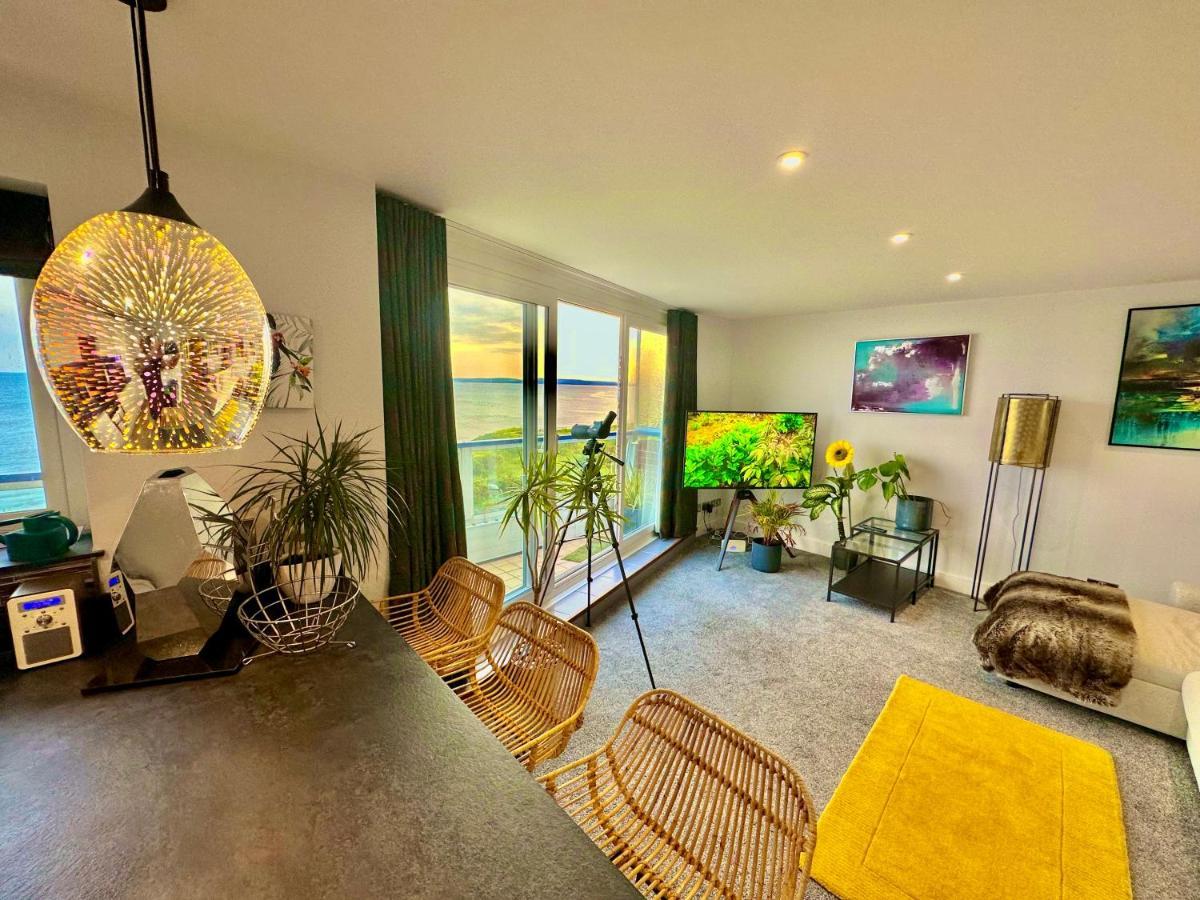 Stunning Sea View Two Double Bedroom Apartment - With Balcony - Opposite Beachfront Walk Bournemouth Buitenkant foto